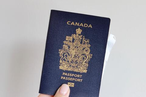 Canada-passport-renewal-online