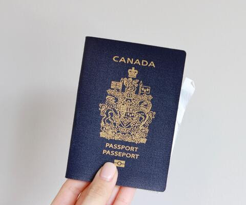 Canada-passport-renewal-online